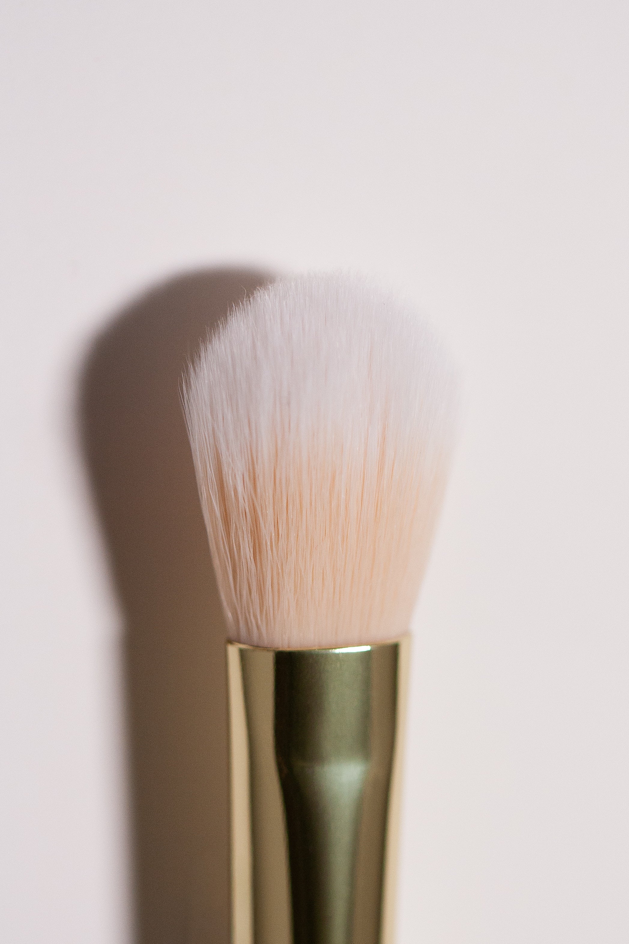 Add 003 Large Contour + Highlight Brush