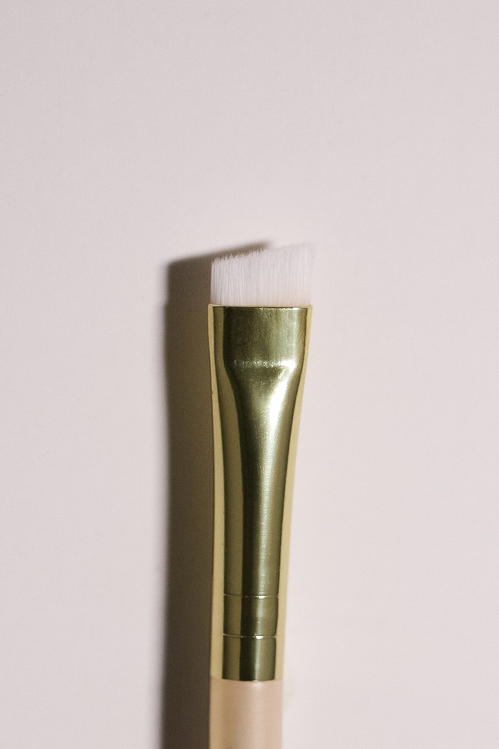 019 The Eyeliner Brush