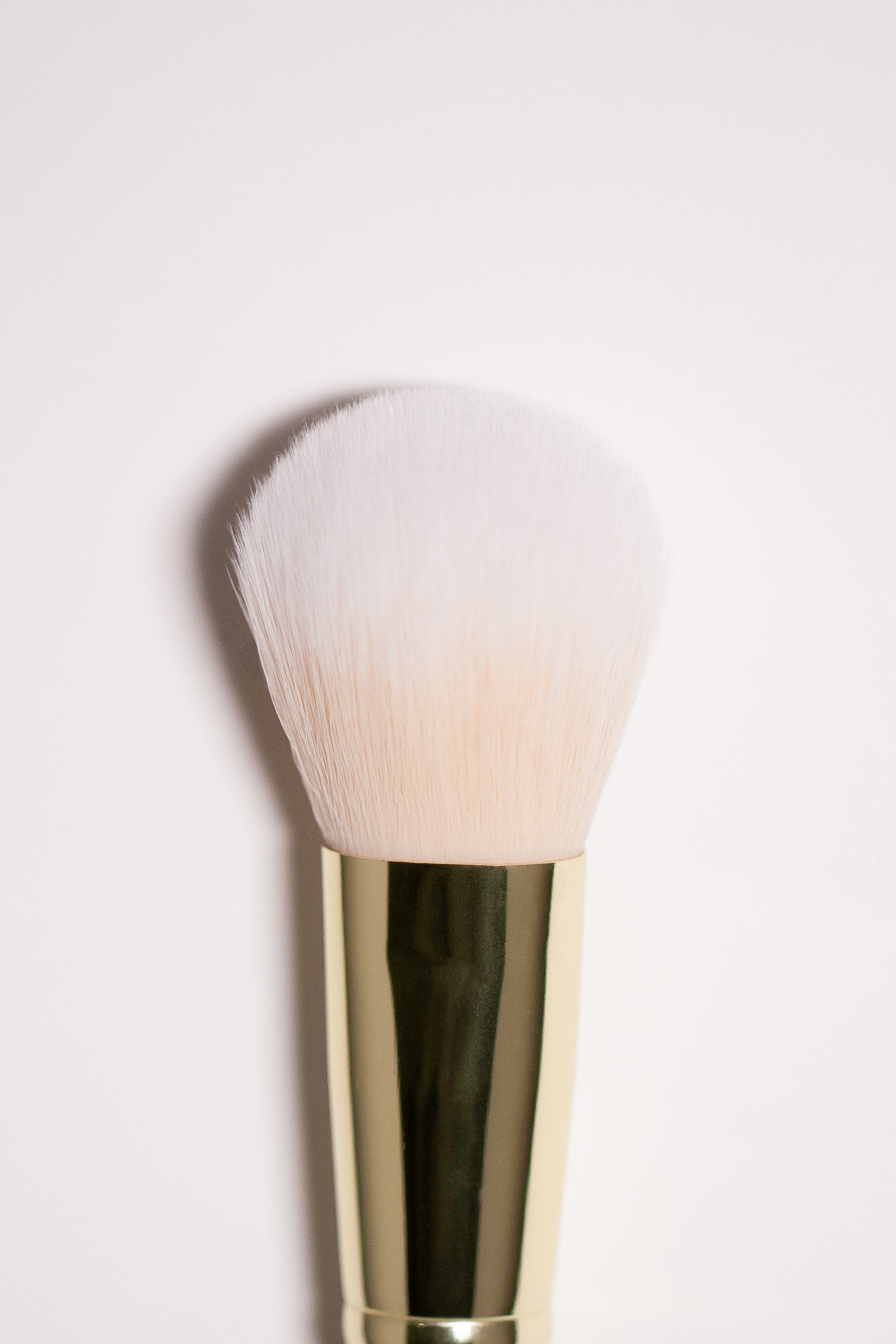 Add 006 Round Blush + Bronze Brush