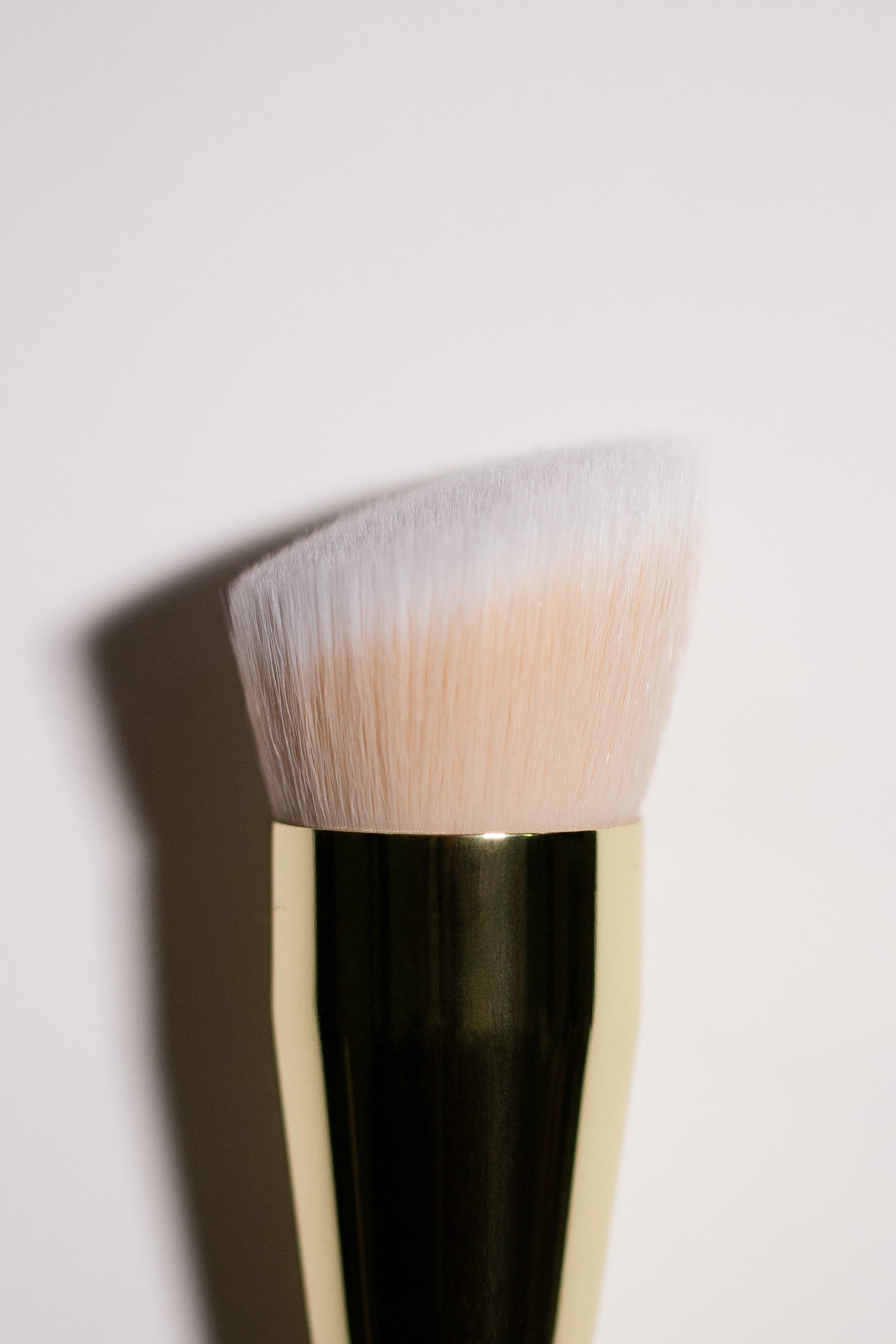 Add 001 The Foundation Brush