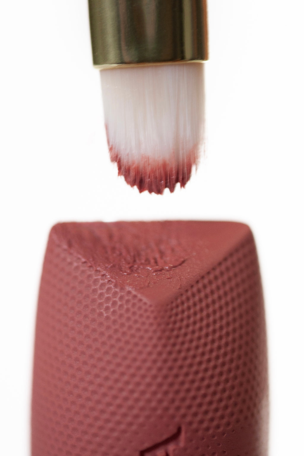 014 The Eye + Lip Brush