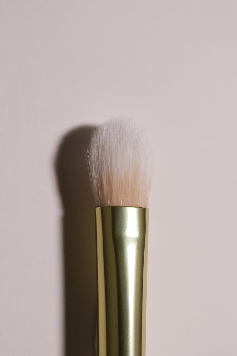 017 Flat Eyeshadow Brush